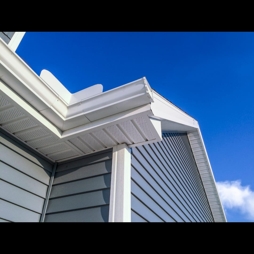 LB Roofing, siding installation project